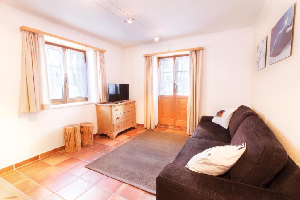 TV a/nebo společenská místnost v ubytování Apartment Dorfblick