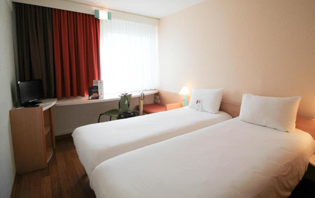 ibis Hotel Düsseldorf Hauptbahnhof - Resim 37