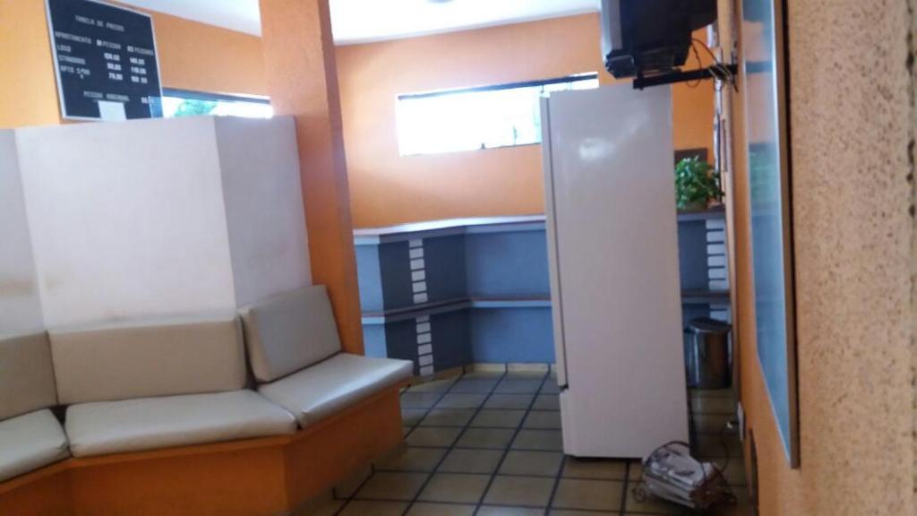 Kuchyň nebo kuchyňský kout v ubytování Sambura Hotel
