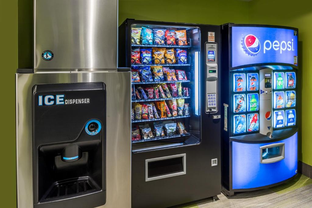 Super 8 by Wyndham Winnipeg West - Resim 9