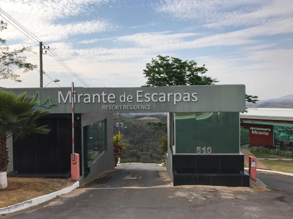  Casa no Mirante de Escarpas