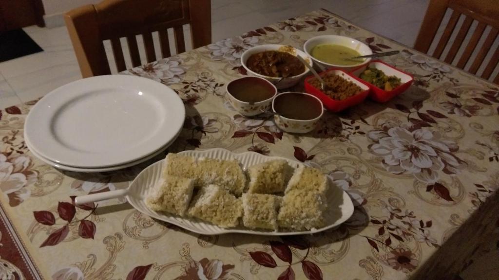 Tony's Garden House Back Packers inn - 1