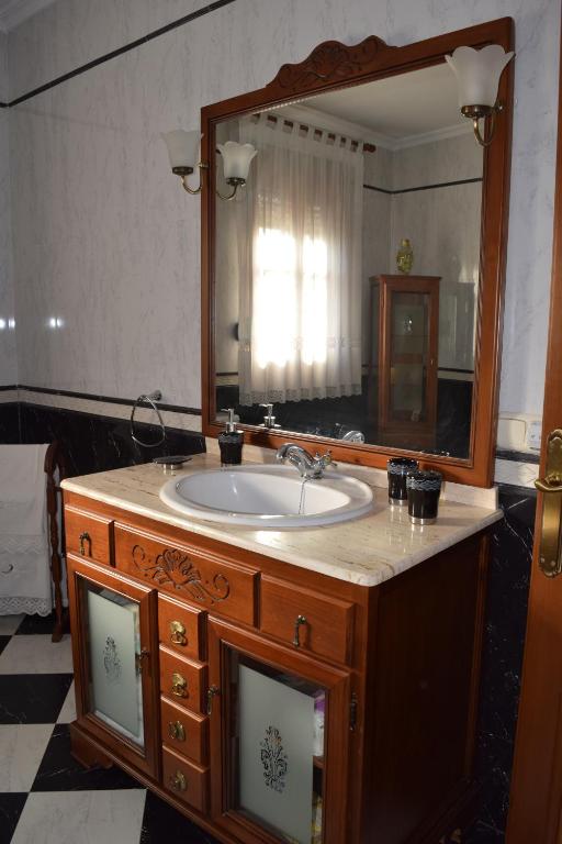 Koupelna v ubytování Casa Hormazas
