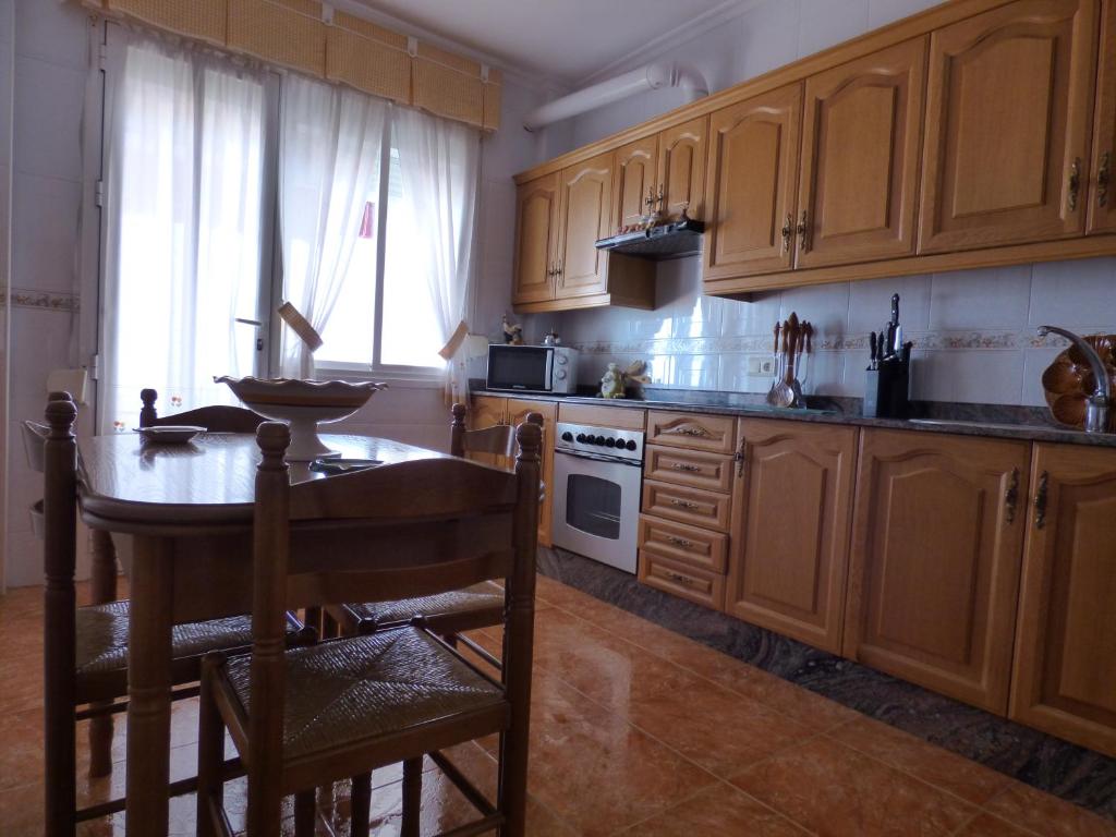 Kuchyň nebo kuchyňský kout v ubytování Casa Hormazas