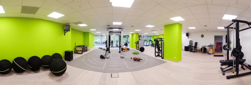Fitness centrum a/nebo fitness zařízení v ubytování Vayamundo Houffalize