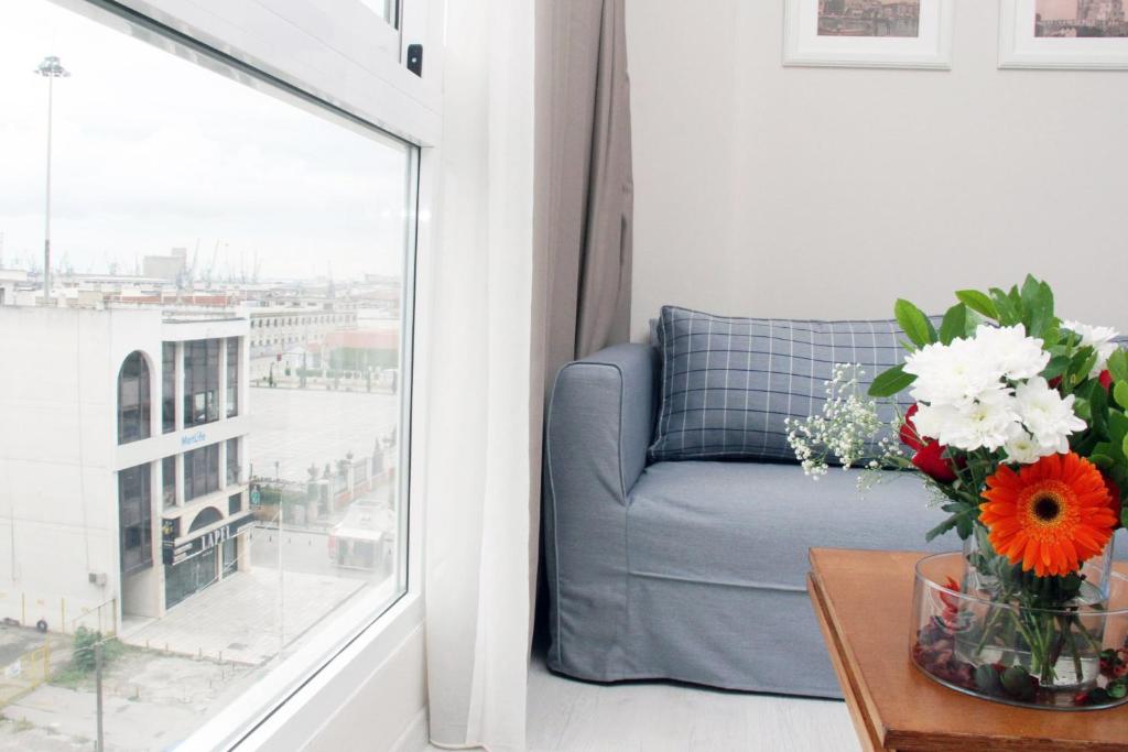 Waterfront Luxury Sea View Apartment - 17