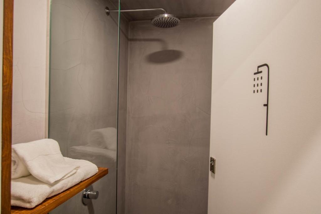 GiG Capsule Hostel - 16