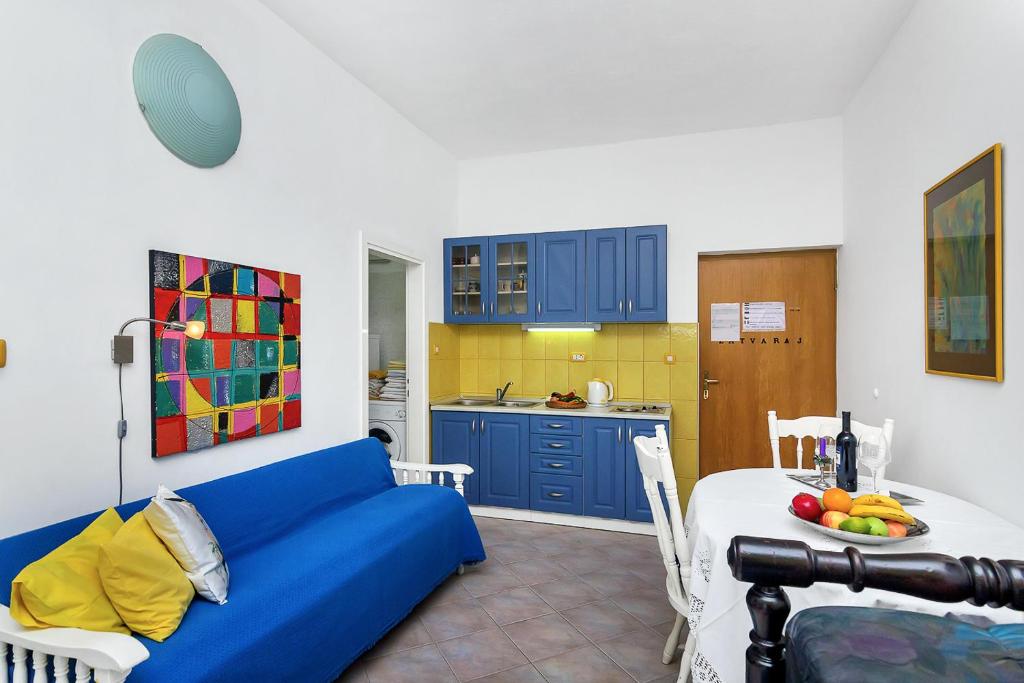 Kuchyňa alebo kuchynka v ubytovaní Apartmani Maja