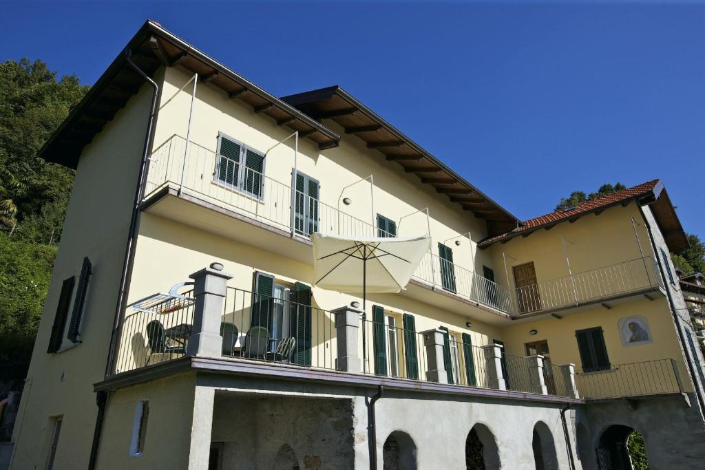 Budynek, w którym mieści się apartament
