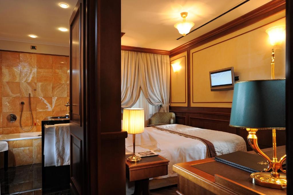 Hotel Manzoni - Resim 39