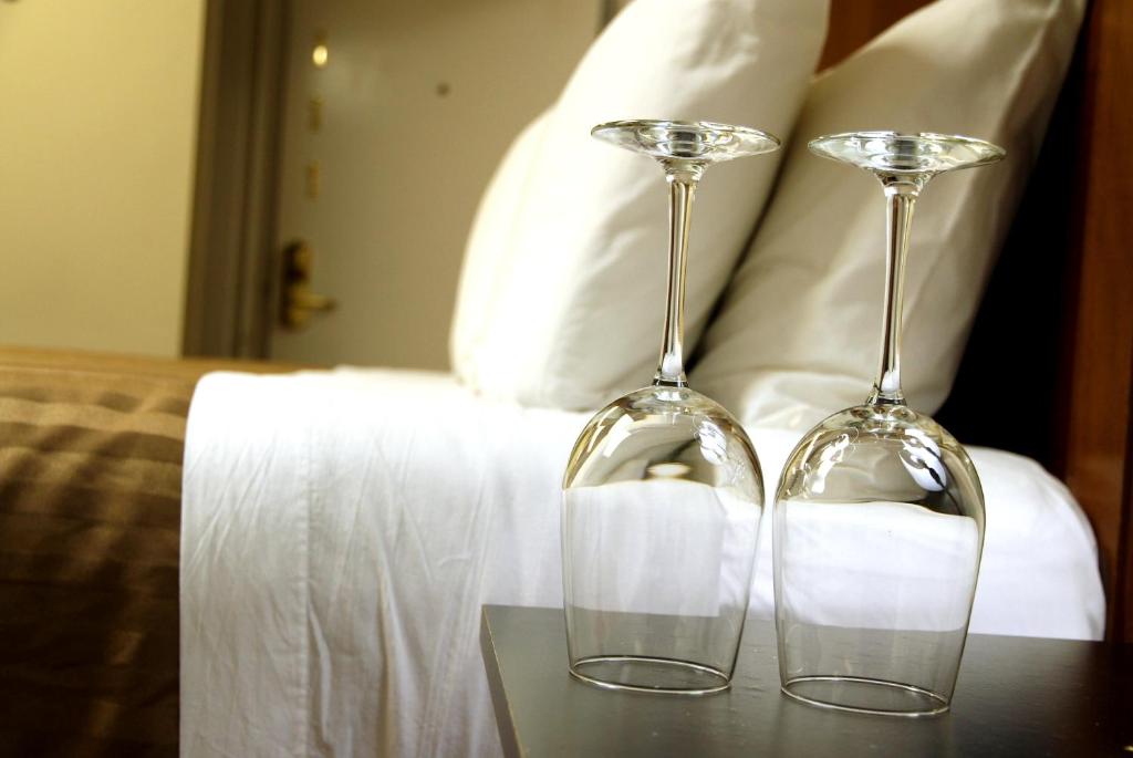 Postel nebo postele na pokoji v ubytování Hotel Squamish