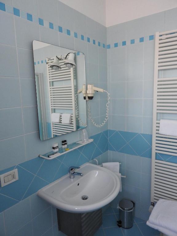Kúpeľňa v ubytovaní Albergo Centrale