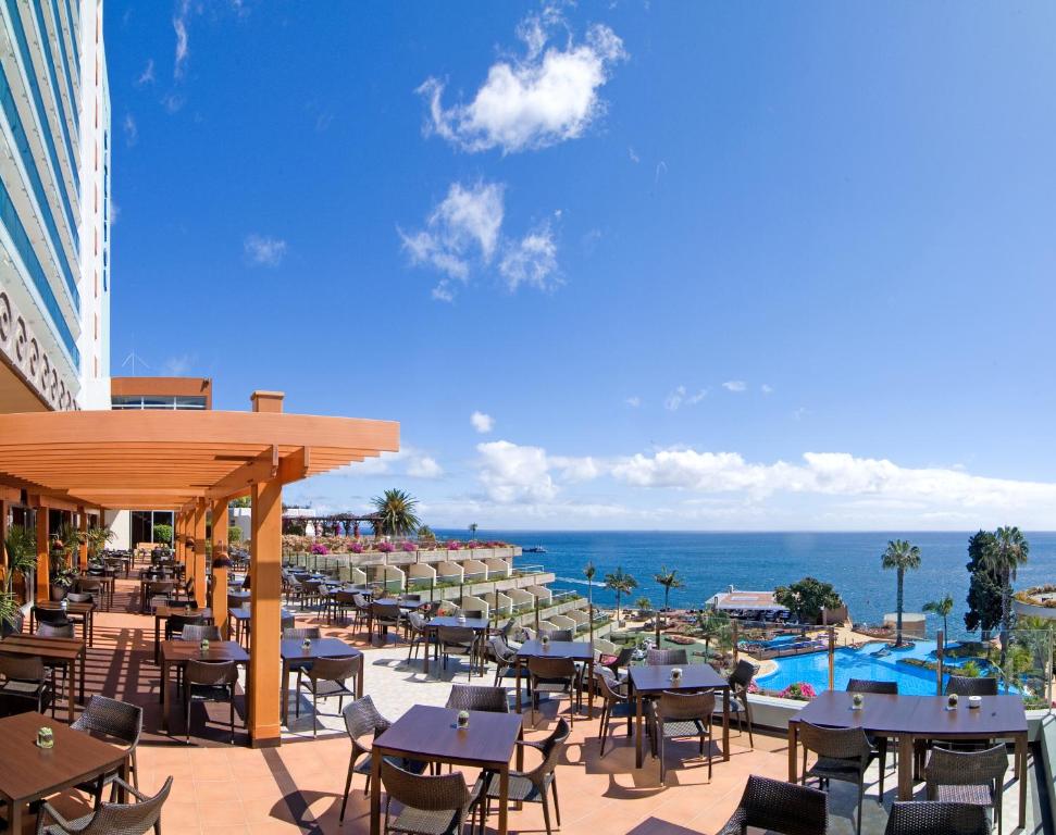 Pestana Carlton Madeira Ocean Resort Hotel - Resim 4