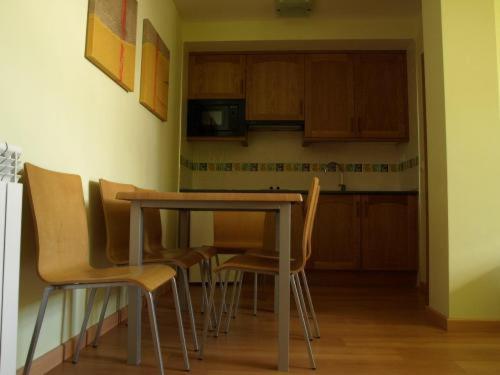 Aparthotel Peña Telera Resort, El Pueyo de Jaca – Updated ...