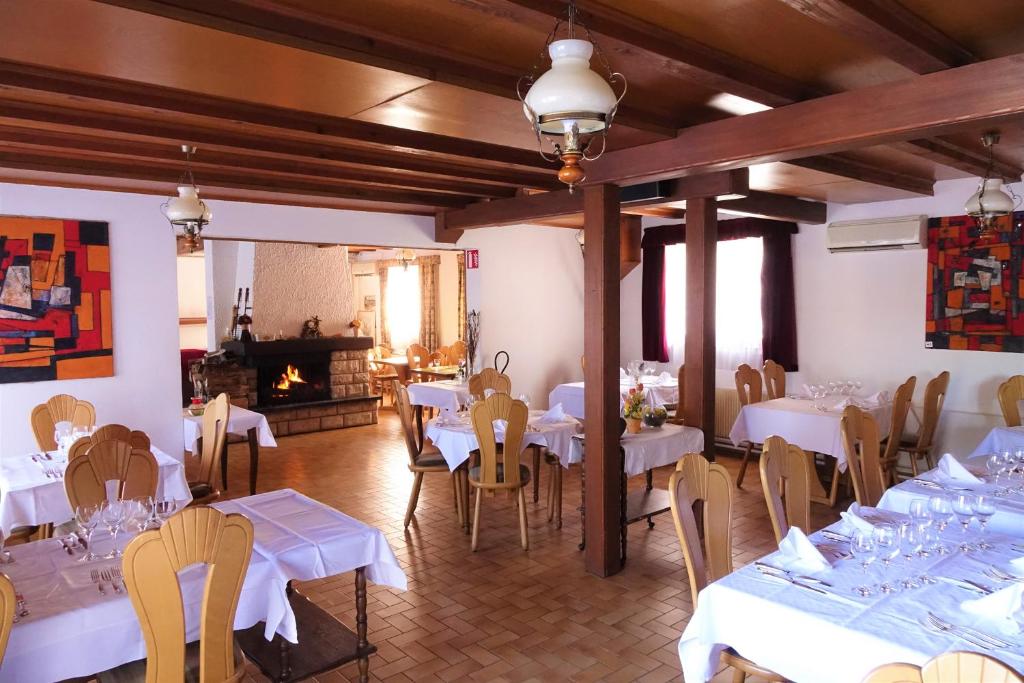 Posezení v ubytování Hotel-Spa & Restaurant Logis Domaine Langmatt