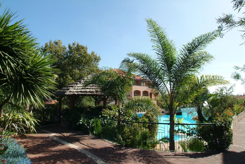 Zahrada ubytování Pestana Village Garden Hotel