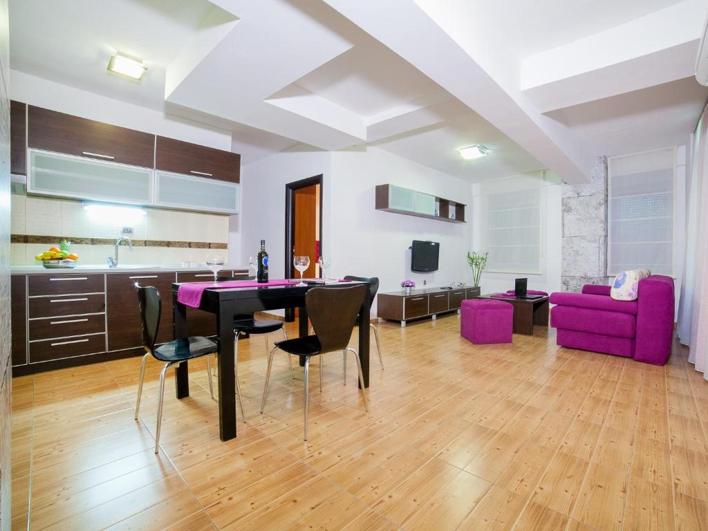 Apartments Raymond - 7