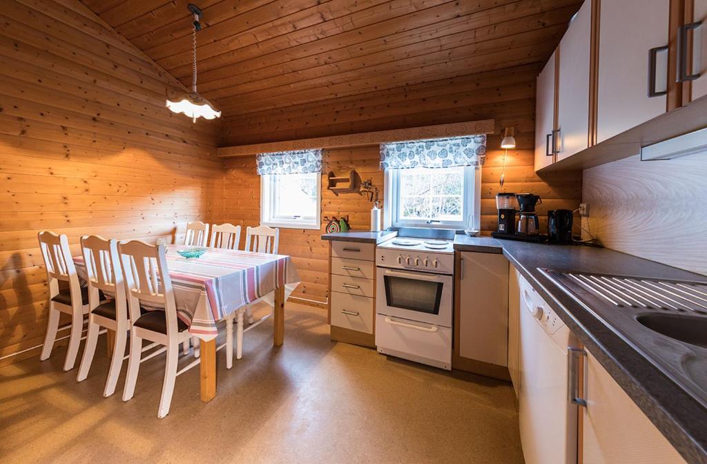 Kuchyň nebo kuchyňský kout v ubytování Skottneset Feriesenter