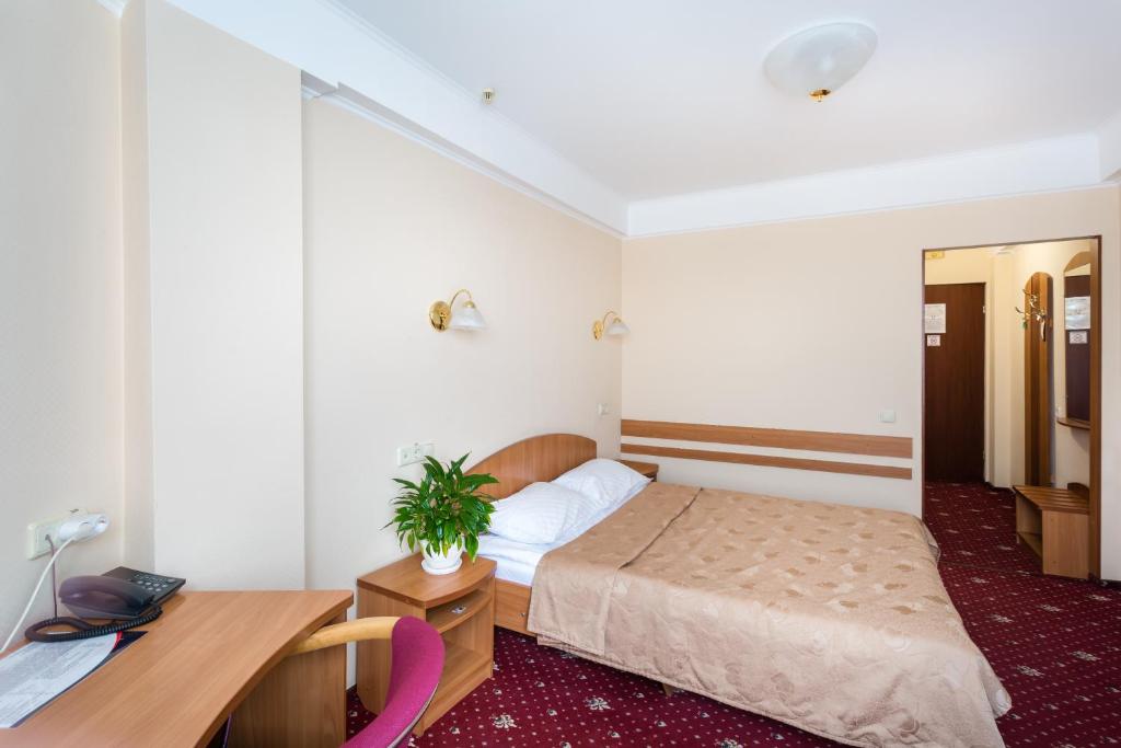 Tourist Hotel Complex - Standard Double Room