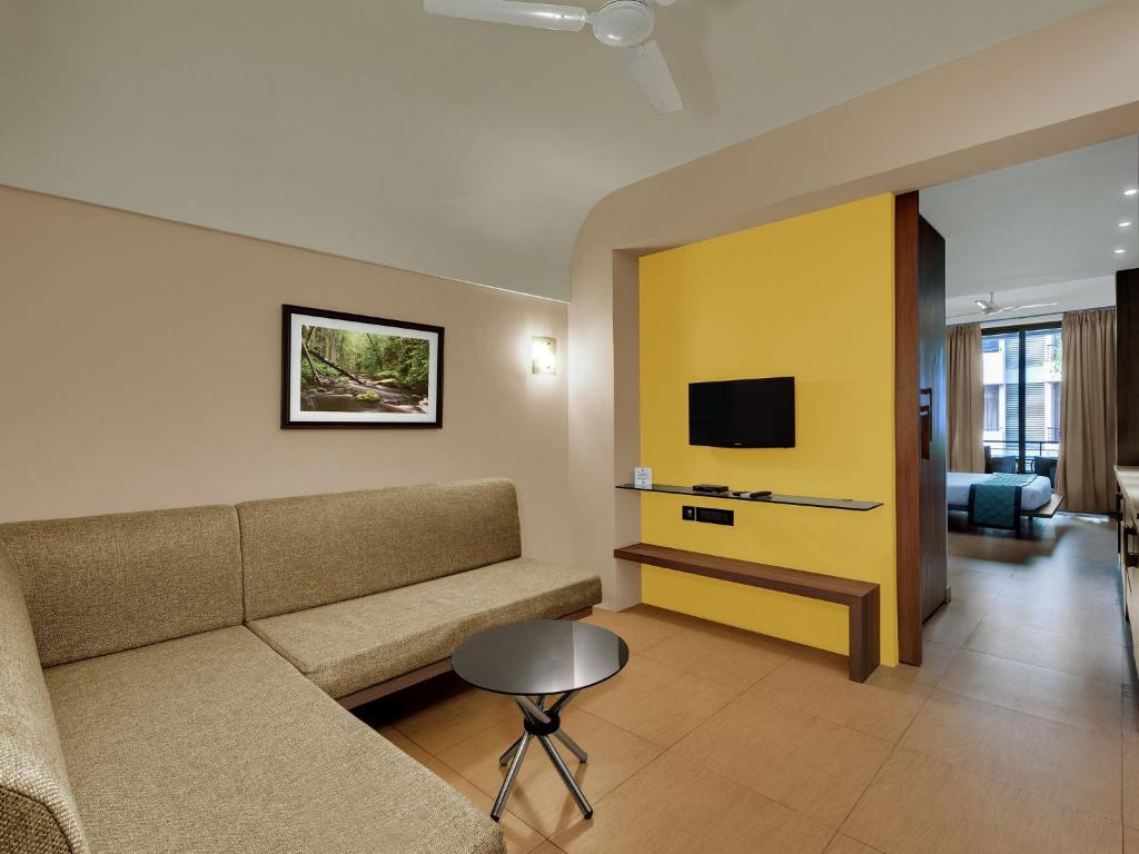 Ibiza The Fern Resort & Spa, Kolkata - Deluxe Queen Room