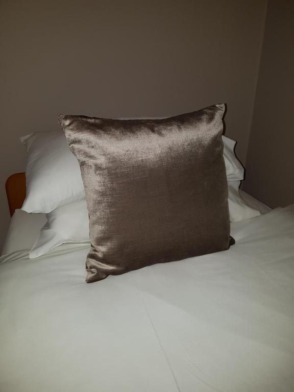 Postel nebo postele na pokoji v ubytování Ardshiel Hotel