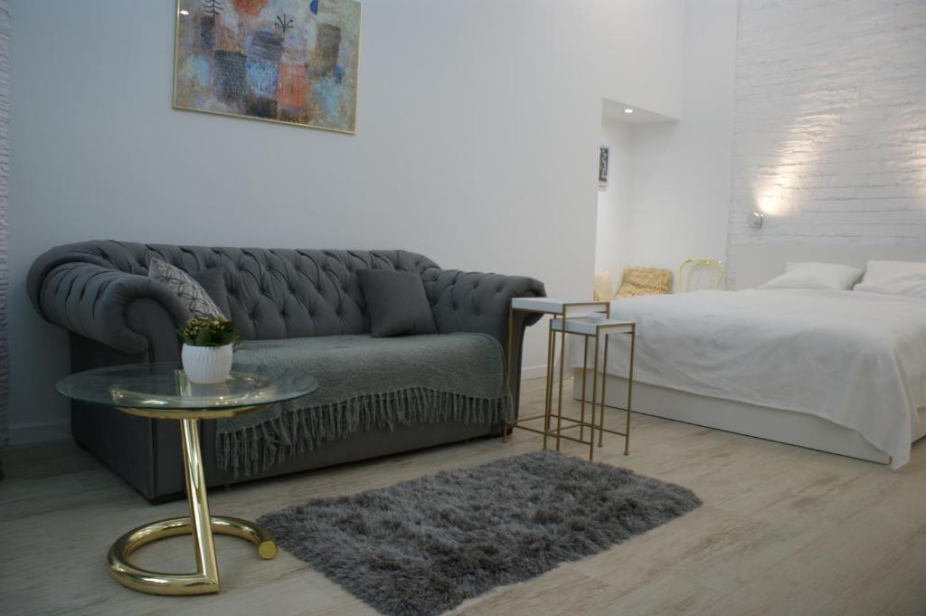 Suitetrails - Lovely apartment- Poznanska 16