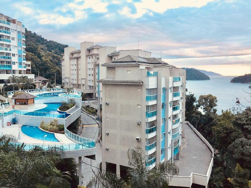  Porto Real Suites Mangaratiba