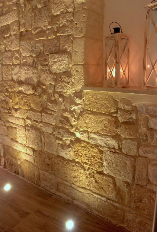 DeShome Guest House - 14