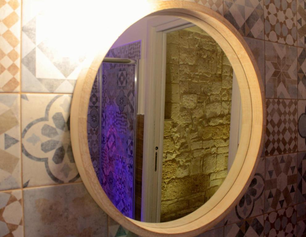 DeShome Guest House - 9