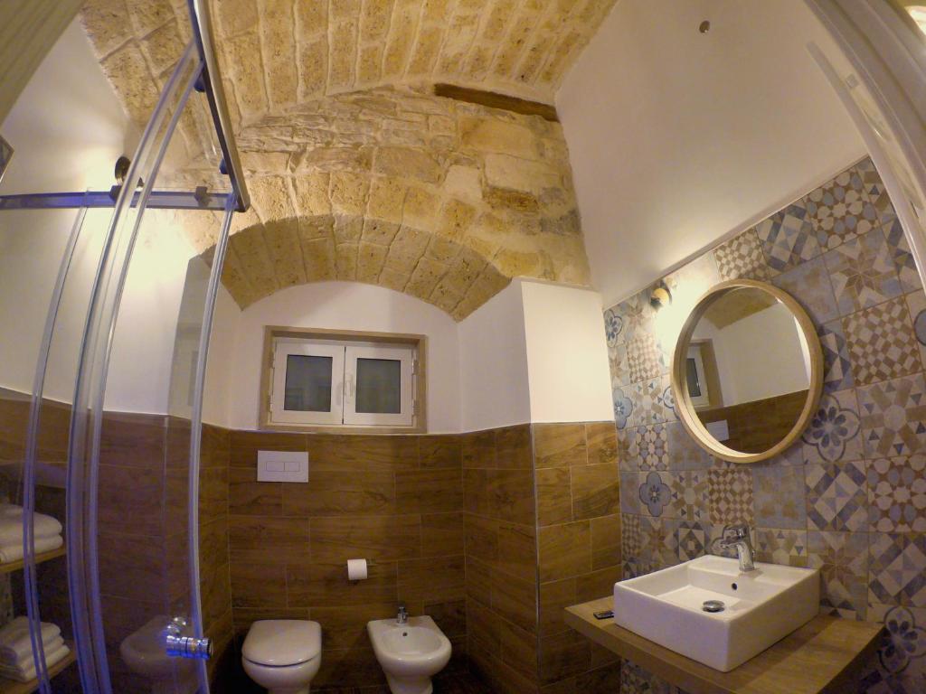 DeShome Guest House - 10