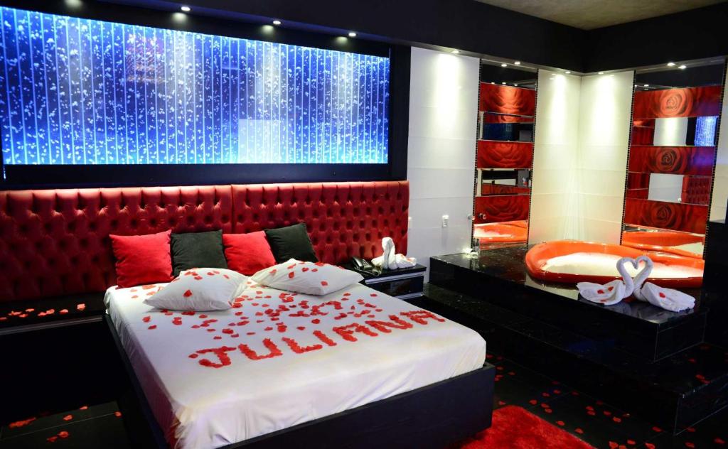  Helus Motel