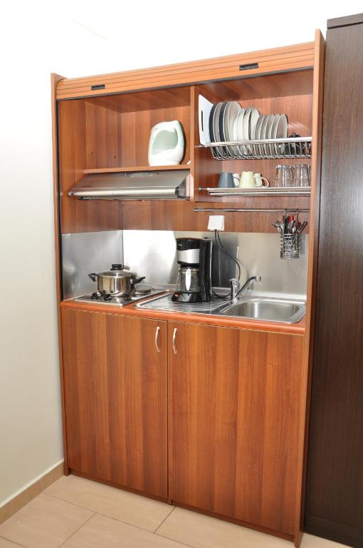 A kitchen or kitchenette at Al Mare