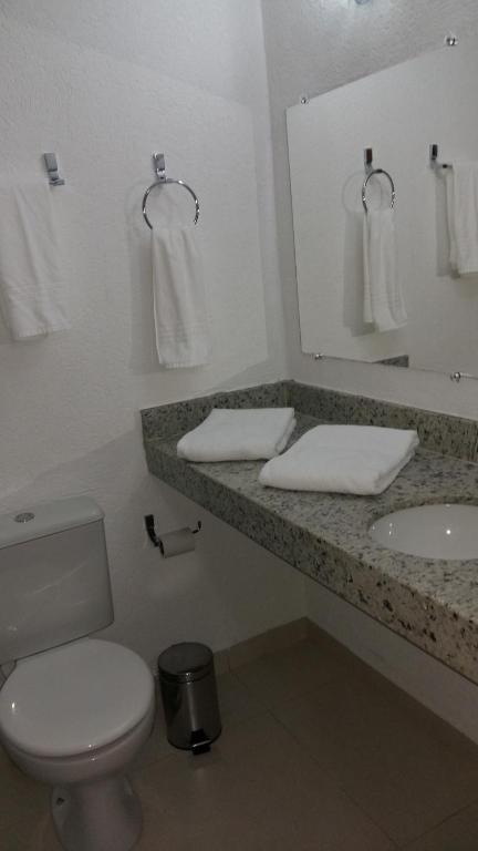  Hotel Pit Stop Oliveira