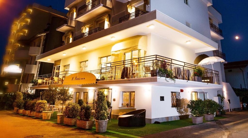 Budova, kde se hotel nachází