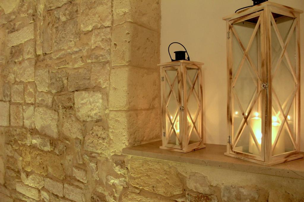 DeShome Guest House - 1