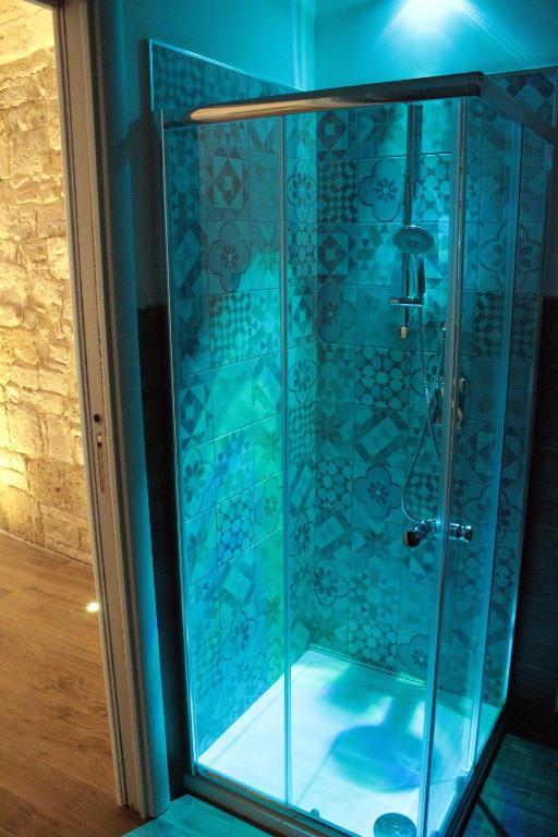 DeShome Guest House - 2