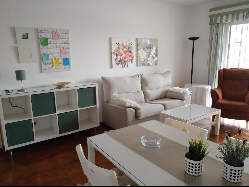 Posedenie v ubytovaní Apartamentos Luna de Nerja