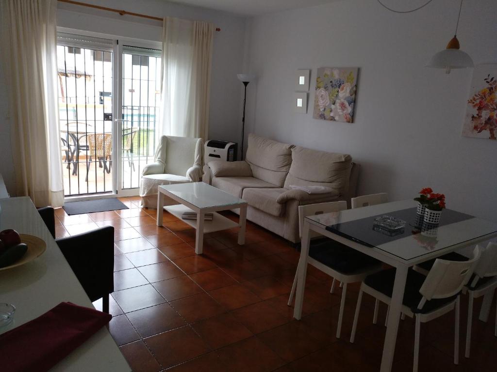 Posedenie v ubytovaní Apartamentos Luna de Nerja