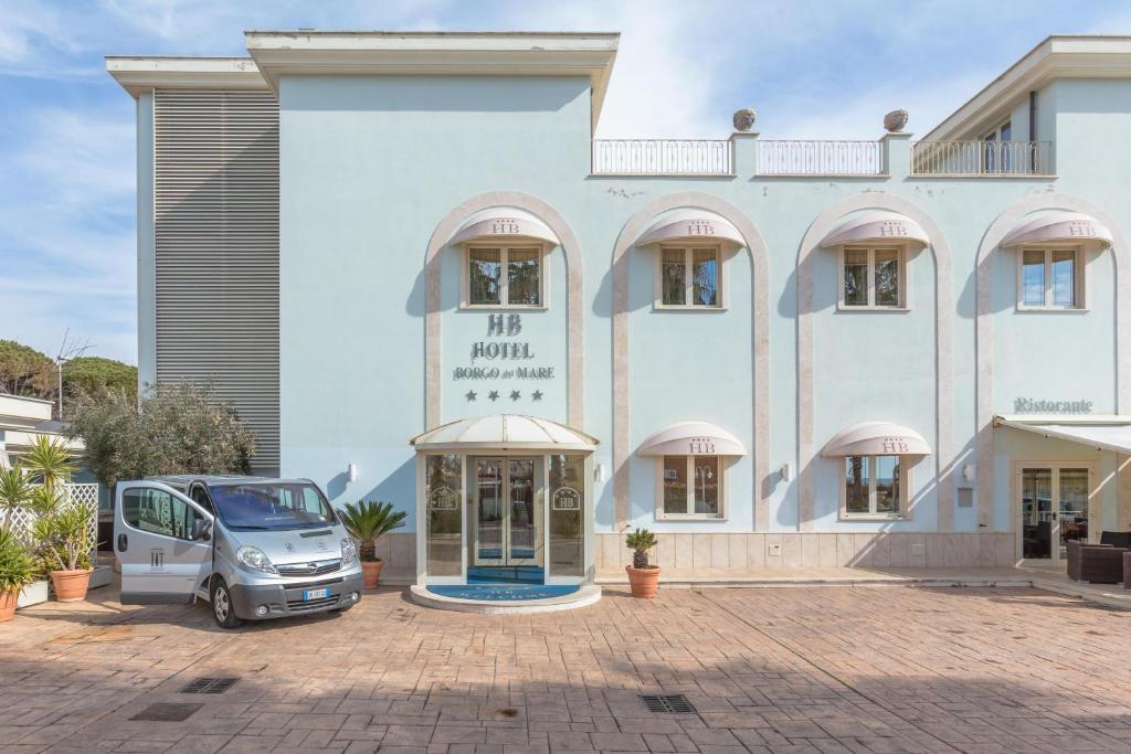 Budova, kde se hotel nachází