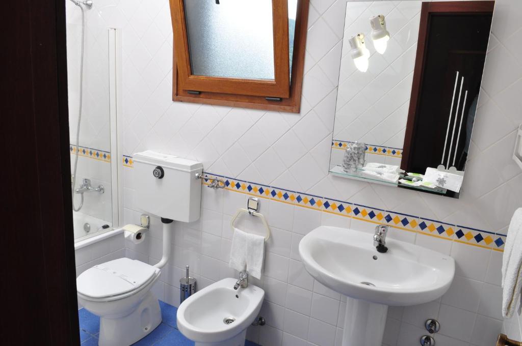 Koupelna v ubytování Moderna do Geres Hotel