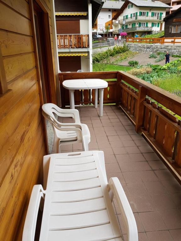 Balkón nebo terasa v ubytování Bärgecho