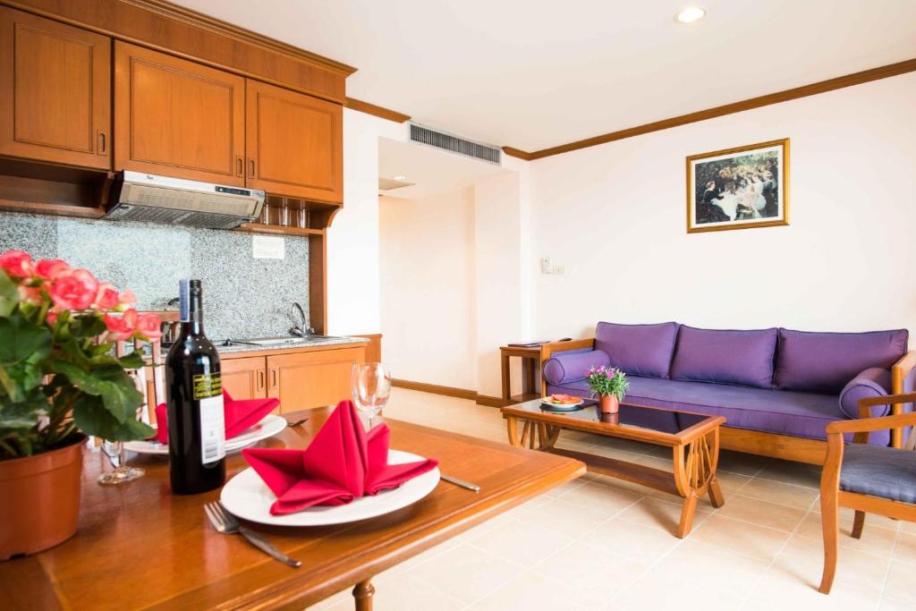 The Residence Garden - Resim 37