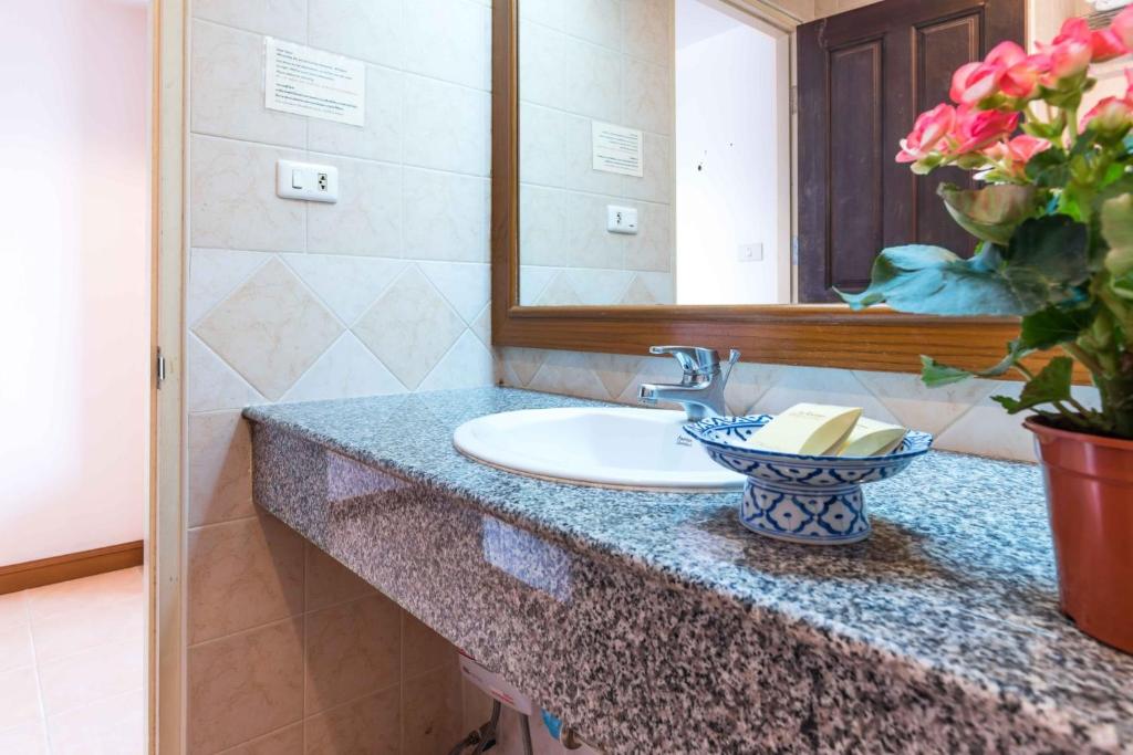 The Residence Garden - Resim 3