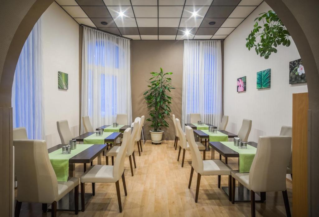 Restaurace v ubytování Hotel-Pension Wild