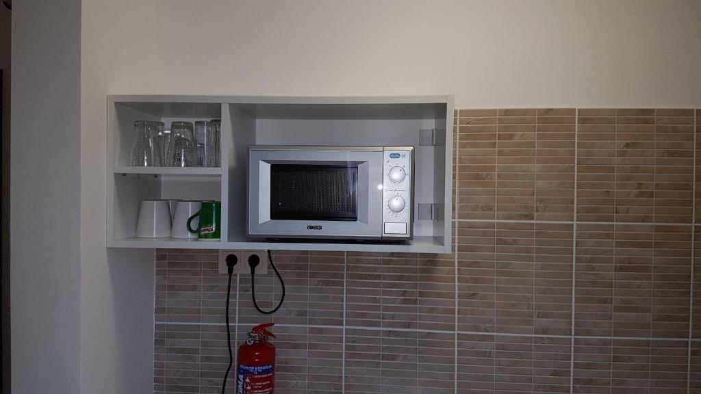 Poroszlay Apartman - Appartement De Deux Chambres
