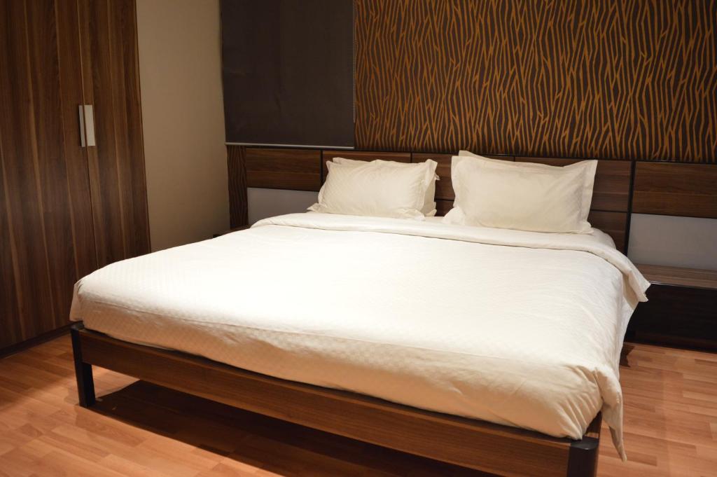 Rafa Homes Al Izdihar 1 - Deluxe Two-Bedroom Suite