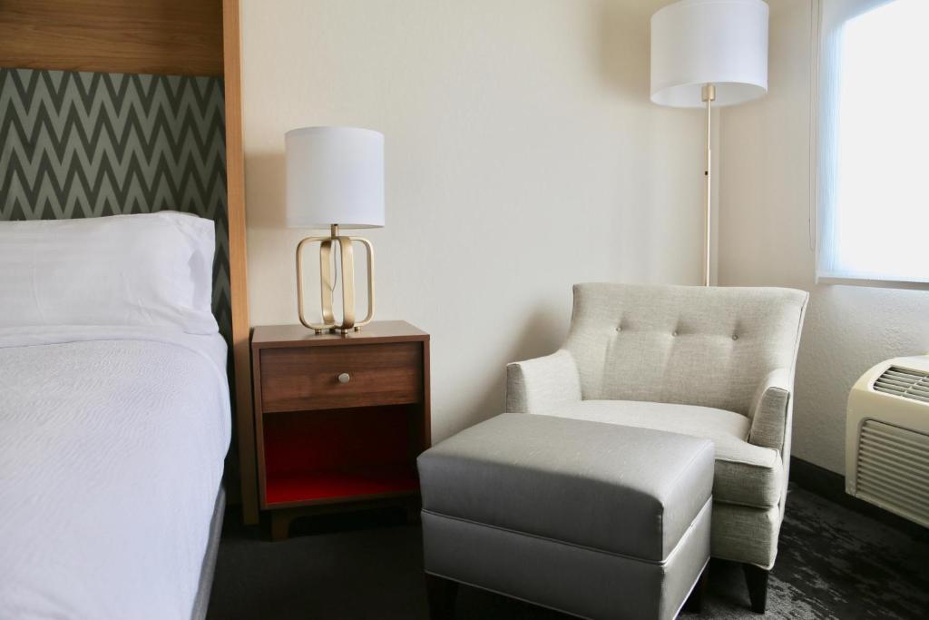Holiday Inn Salem, an IHG Hotel - Habitación Estándar