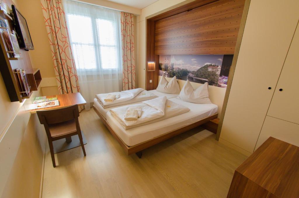 
Double Room
