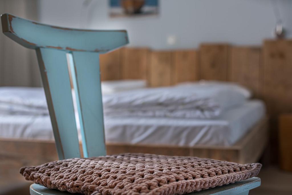 Postel nebo postele na pokoji v ubytování BioHotel Kassel Wilhelmshöher Tor
