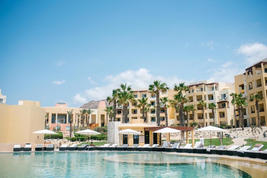 Best luxury hotels in Los Cabos 132227916
